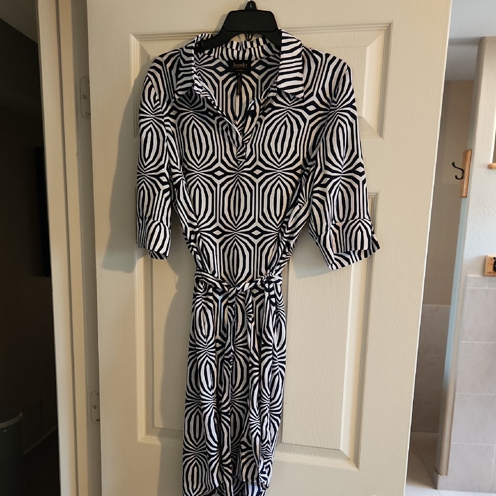 Black and White Geometric Dress